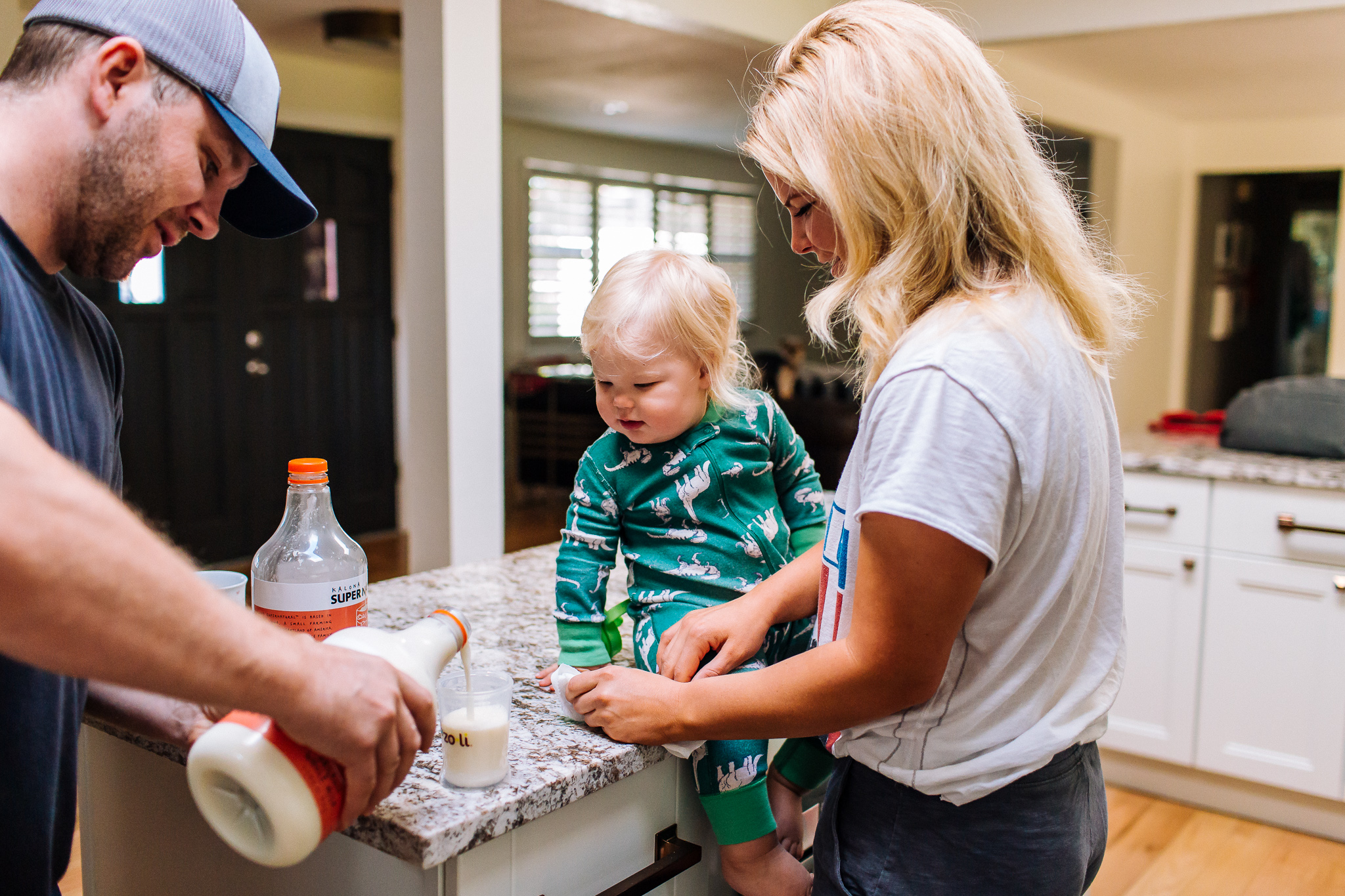 Colorado family photographer, Denver family photojournalism, Documentary family photography, Family photojournalism, Day In the Life photography, In home photo session, Denver family photographer, Family photo ideas, Family picture inspiration, Uniq…