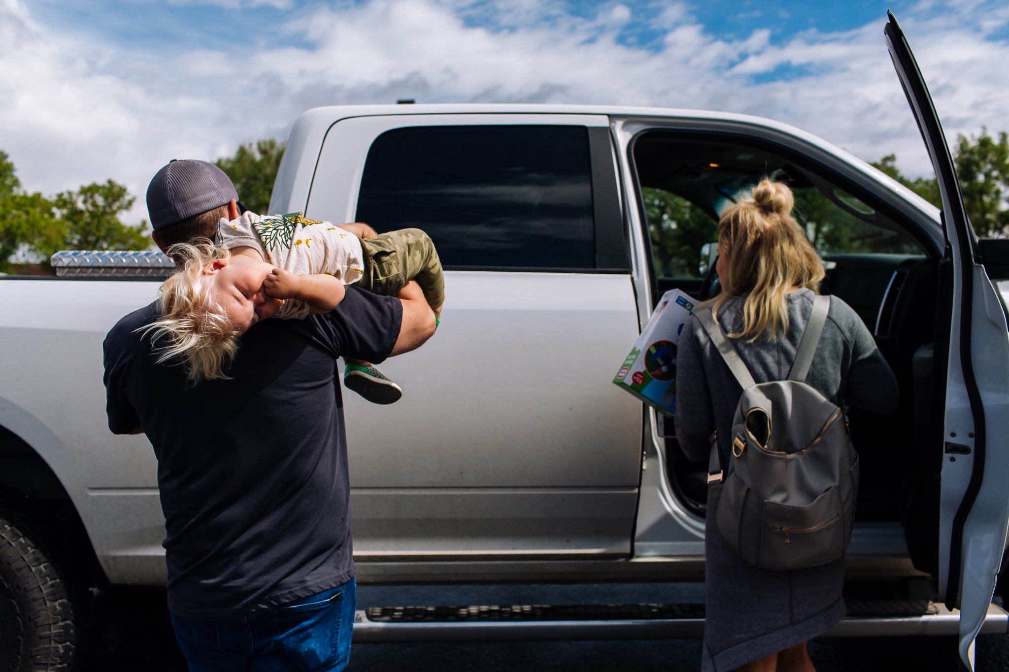 Colorado family photographer, Denver family photojournalism, Documentary family photography, Family photojournalism, Day In the Life photography, In home photo session, Denver family photographer, Family photo ideas, Family picture inspiration, Uniq…