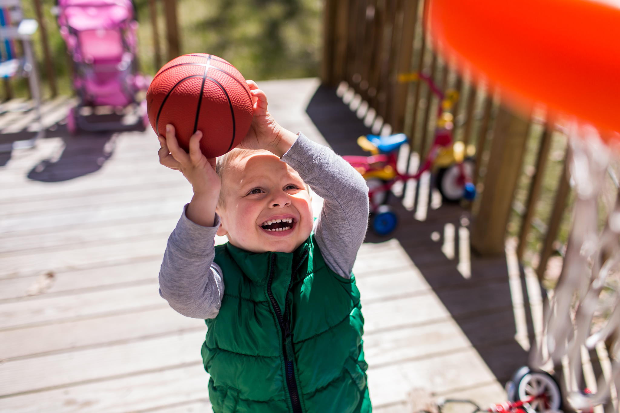 Colorado family photographer, Denver family photojournalism, Documentary family photography, Family photojournalism, Day In the Life photography, In home photo session, Denver family photographer, Family photo ideas, Family picture inspiration, Uniq…