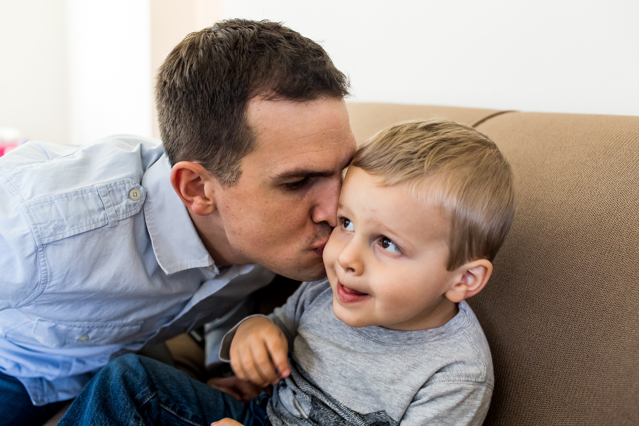 Colorado family photographer, Denver family photojournalism, Documentary family photography, Family photojournalism, Day In the Life photography, In home photo session, Denver family photographer, Family photo ideas, Family picture inspiration, Uniq…