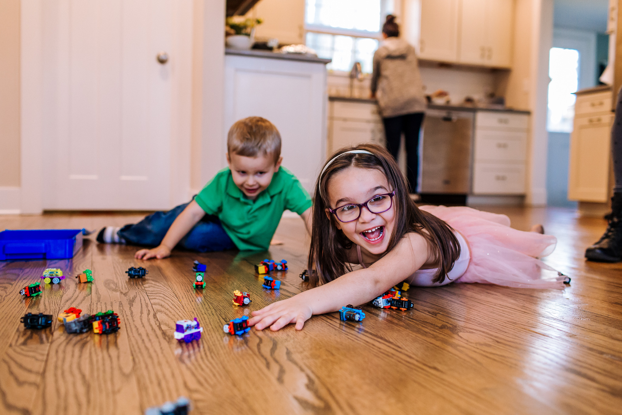 Colorado family photographer, Denver family photojournalism, Documentary family photography, Family photojournalism, Day In the Life photography, In home photo session, Denver family photographer, Family photo ideas, Family picture inspiration, Uniq…