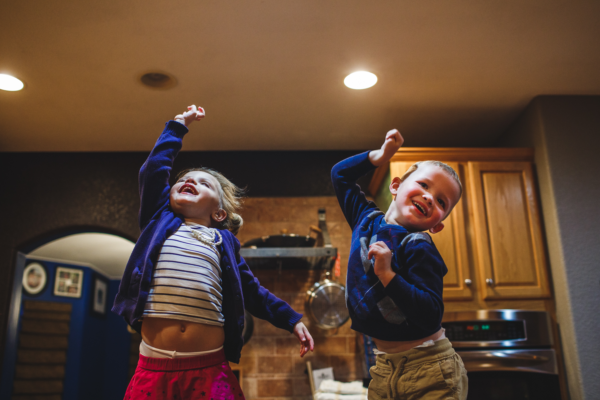 Colorado family photographer, Denver family photojournalism, Documentary family photography, Family photojournalism, Day In the Life photography, In home photo session, Denver family photographer, Family photo ideas, Family picture inspiration, Uniq…