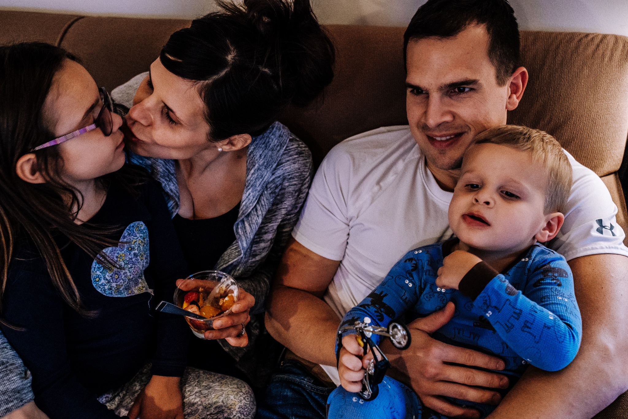 Colorado family photographer, Denver family photojournalism, Documentary family photography, Family photojournalism, Day In the Life photography, In home photo session, Denver family photographer, Family photo ideas, Family picture inspiration, Uniq…