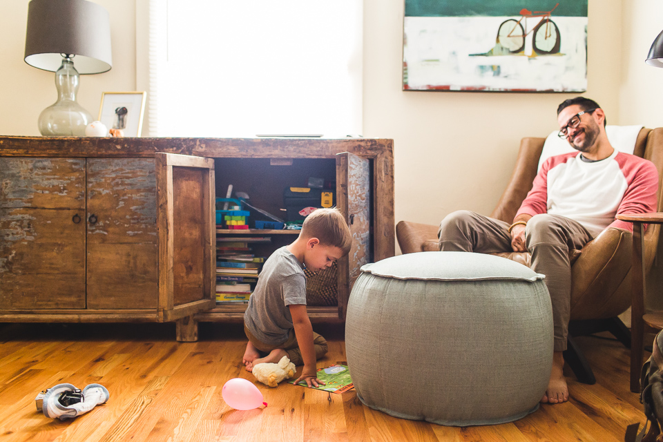 Colorado family photographer, Denver family photojournalism, Documentary family photography, Family photojournalism, Day In the Life photography, In home photo session, Denver family photographer, Family photo ideas, Family picture inspiration, Uniq…