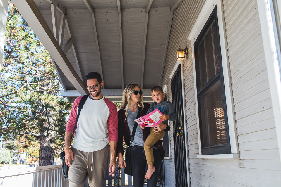 Colorado family photographer, Denver family photojournalism, Documentary family photography, Family photojournalism, Day In the Life photography, In home photo session, Denver family photographer, Family photo ideas, Family picture inspiration, Uniq…