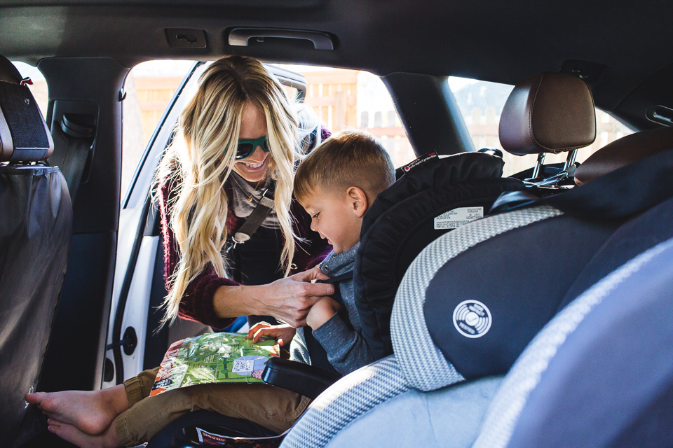 Colorado family photographer, Denver family photojournalism, Documentary family photography, Family photojournalism, Day In the Life photography, In home photo session, Denver family photographer, Family photo ideas, Family picture inspiration, Uniq…