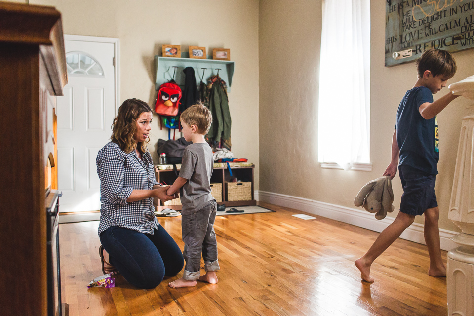 Colorado family photographer, Denver family photojournalism, Documentary family photography, Family photojournalism, Day In the Life photography, In home photo session, Denver family photographer, Family photo ideas, Family picture inspiration, Uniq…