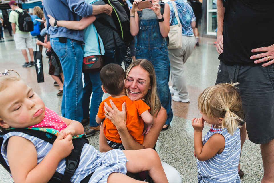 Colorado family photographer, Denver family photojournalism, Documentary family photography, Family photojournalism, Day In the Life photography, In home photo session, Denver family photographer, Family photo ideas, Family picture inspiration, Uniq…