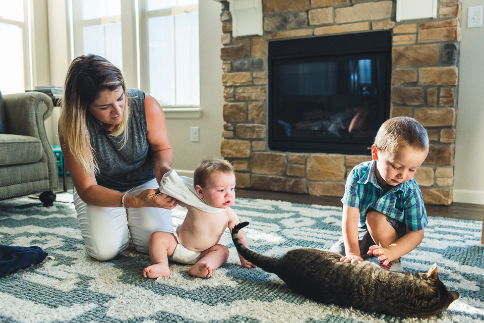 Colorado family photographer, Denver family photojournalism, Documentary family photography, Family photojournalism, Day In the Life photography, In home photo session, Denver family photographer, Family photo ideas, Family picture inspiration, Uniq…