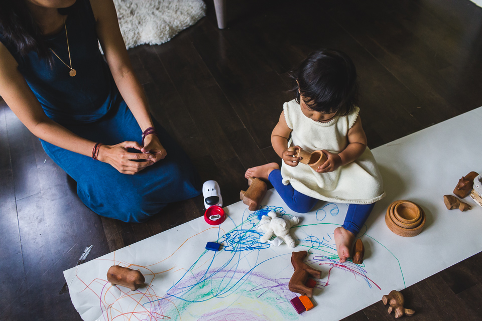 Colorado family photographer, Denver family photojournalism, Documentary family photography, Family photojournalism, Day In the Life photography, In home photo session, Denver family photographer, Family photo ideas, Family picture inspiration, Uniq…