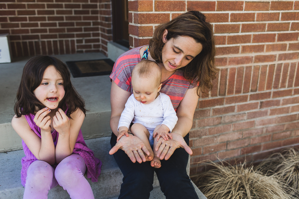 Colorado family photographer, Denver family photojournalism, Documentary family photography, Family photojournalism, Day In the Life photography, In home photo session, Denver family photographer, Family photo ideas, Family picture inspiration, Uniq…