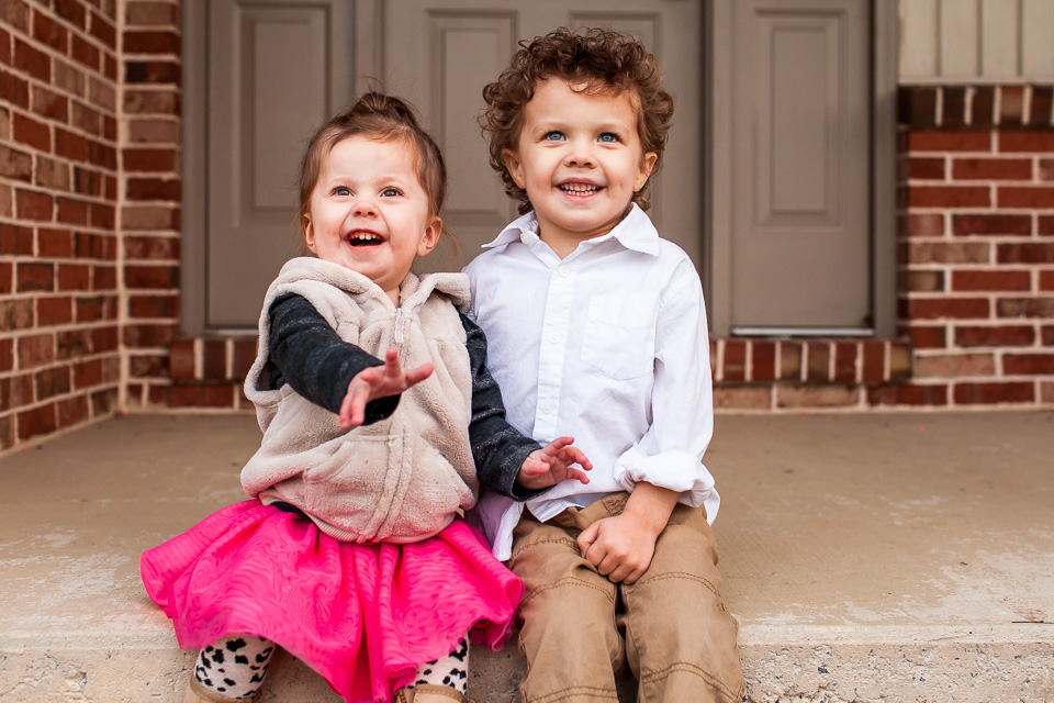 Colorado family photographer, Denver family photojournalism, Documentary family photography, Family photojournalism, Day In the Life photography, In home photo session, Denver family photographer, Family photo ideas, Family picture inspiration, Uniq…