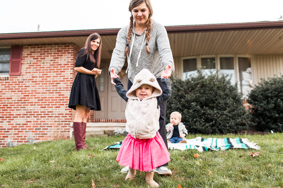 Colorado family photographer, Denver family photojournalism, Documentary family photography, Family photojournalism, Day In the Life photography, In home photo session, Denver family photographer, Family photo ideas, Family picture inspiration, Uniq…