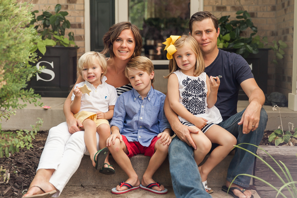 Colorado family photographer, Denver family photojournalism, Documentary family photography, Family photojournalism, Day In the Life photography, In home photo session, Denver family photographer, Family photo ideas, Family picture inspiration, Uniq…