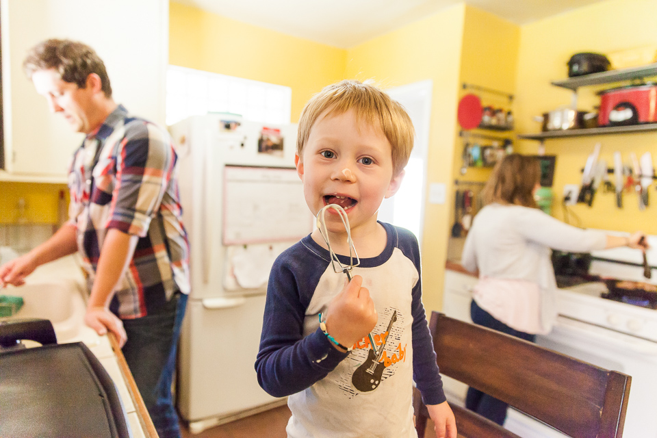 Colorado family photographer, Denver family photojournalism, Documentary family photography, Family photojournalism, Day In the Life photography, In home photo session, Denver family photographer, Family photo ideas, Family picture inspiration, Uniq…