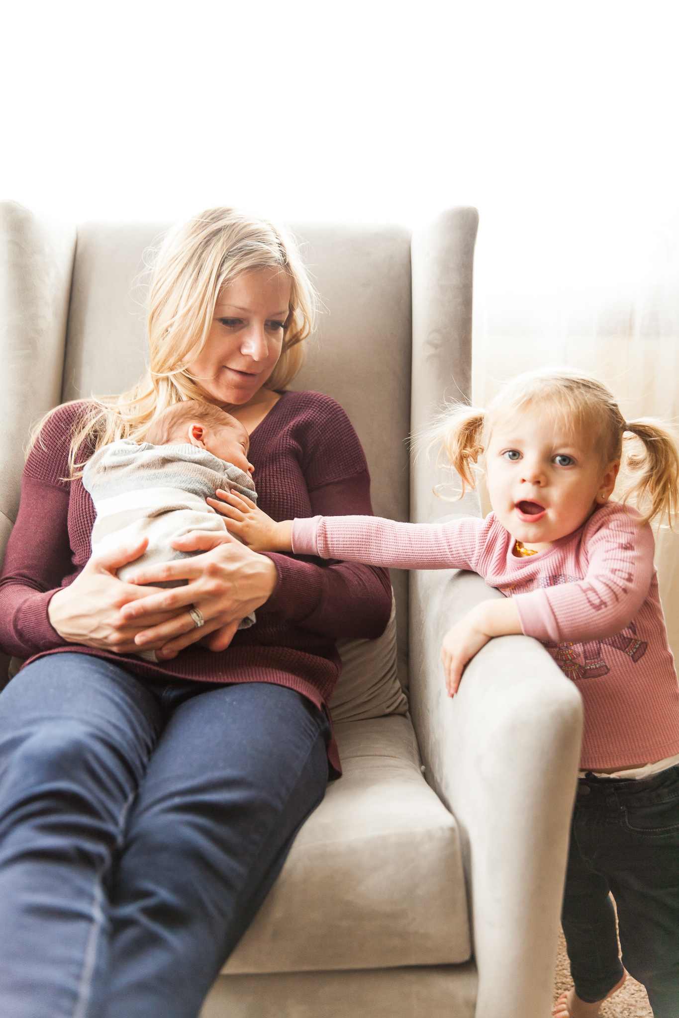 Colorado family photographer, Denver family photojournalism, Documentary family photography, Family photojournalism, Day In the Life photography, In home photo session, Denver family photographer, Family photo ideas, Family picture inspiration, Uniq…